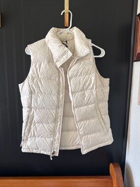 Women's Quilted Puffer Vest - Cream size small north face